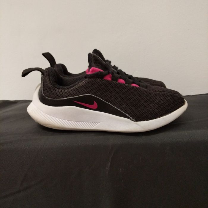 Buty dla dziewczynki Nike r. 29,5