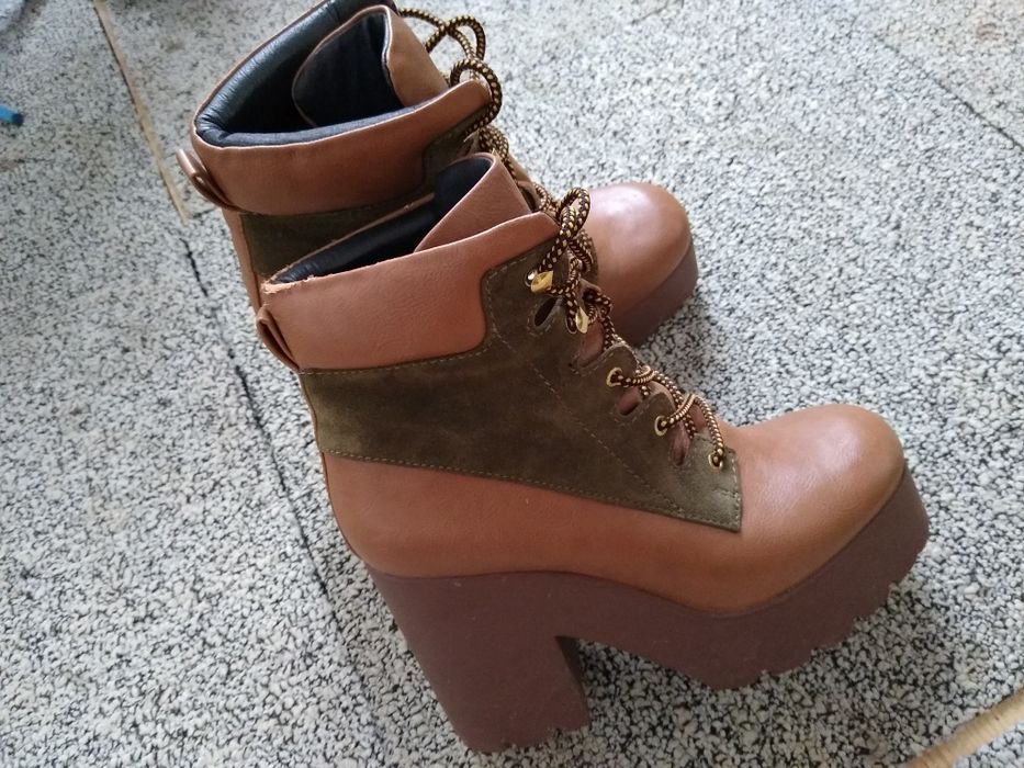 Buty damskie eeight marki HUGO roz 38 jak nowe platforma wygodne cudne