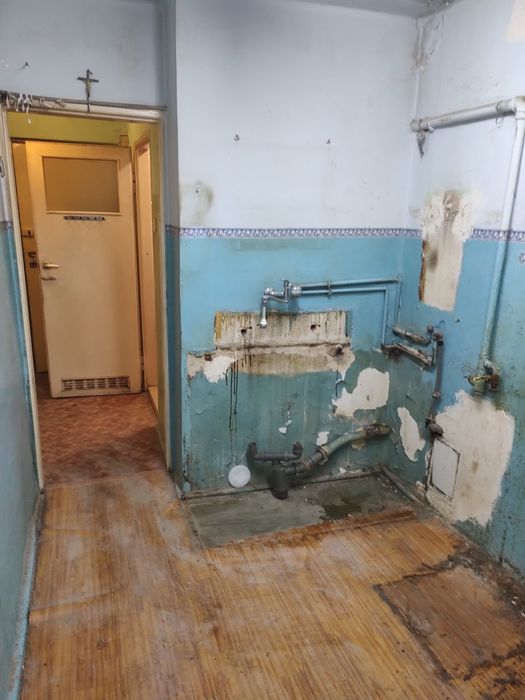 Opróżnianie mieszkań, lokali, piwnic strychow, garazy. Kompleksowo !!
