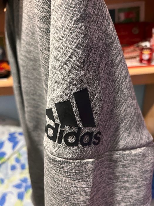 Casaco adidas novo