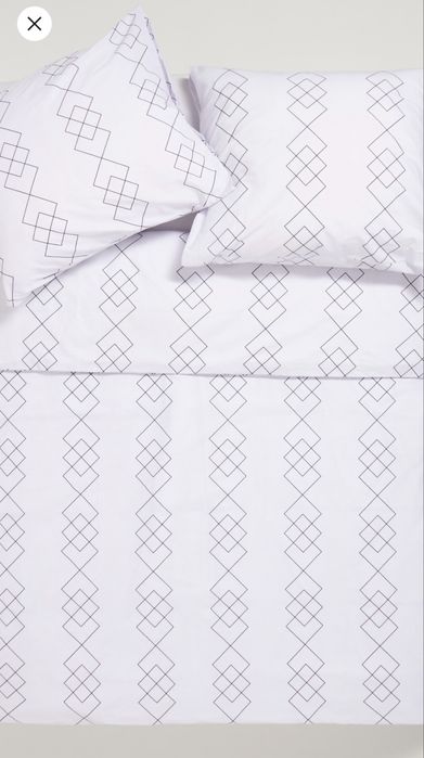 biala posciel z geometrycznym wzorem sinsay bawelna