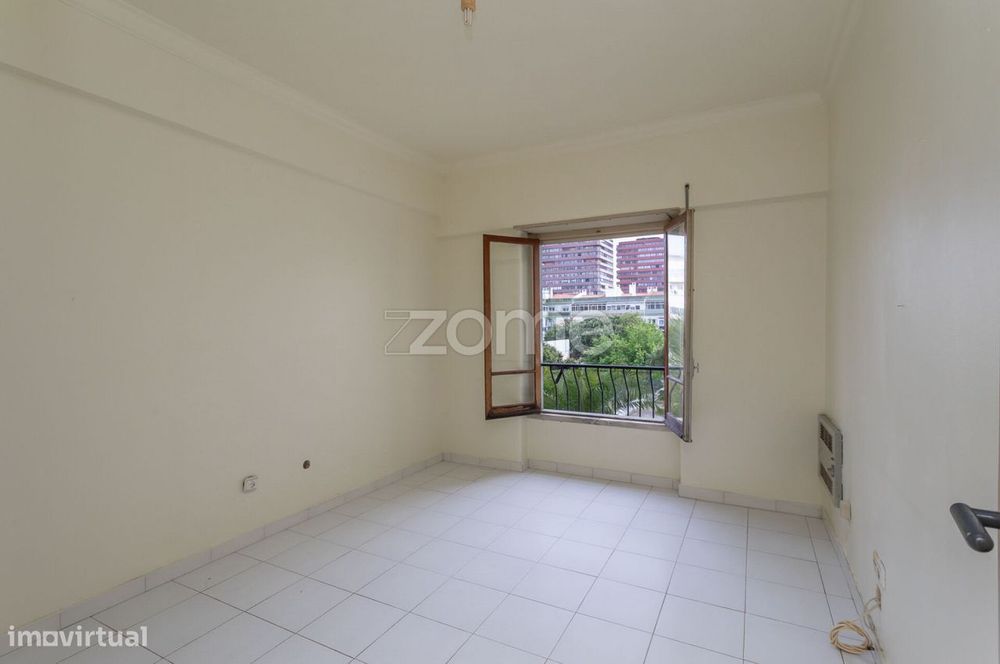T1 com elevador, Qta das Palmeiras, Oeiras