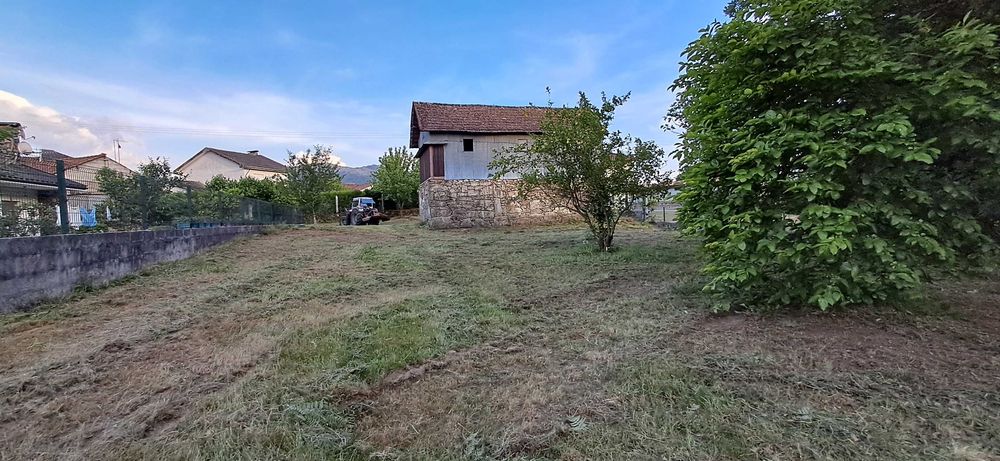 Vendo terreno construtivel