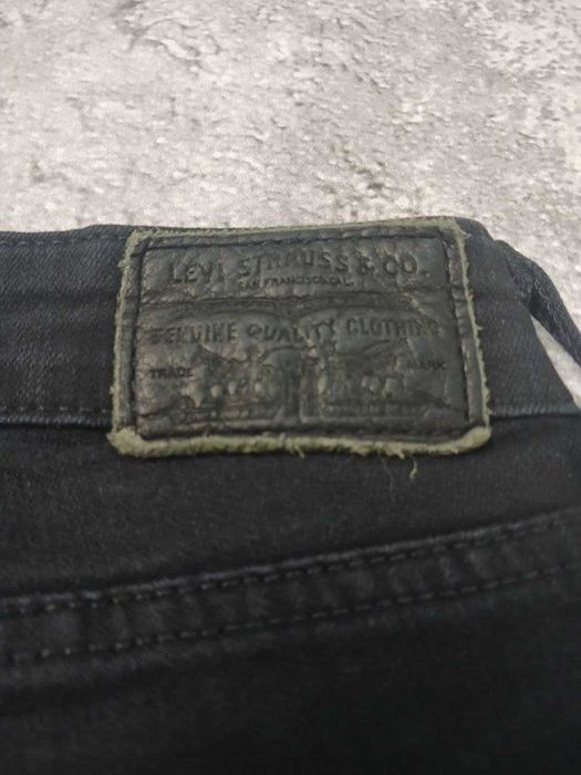 Джинси Levis Premium. Розмір 32
