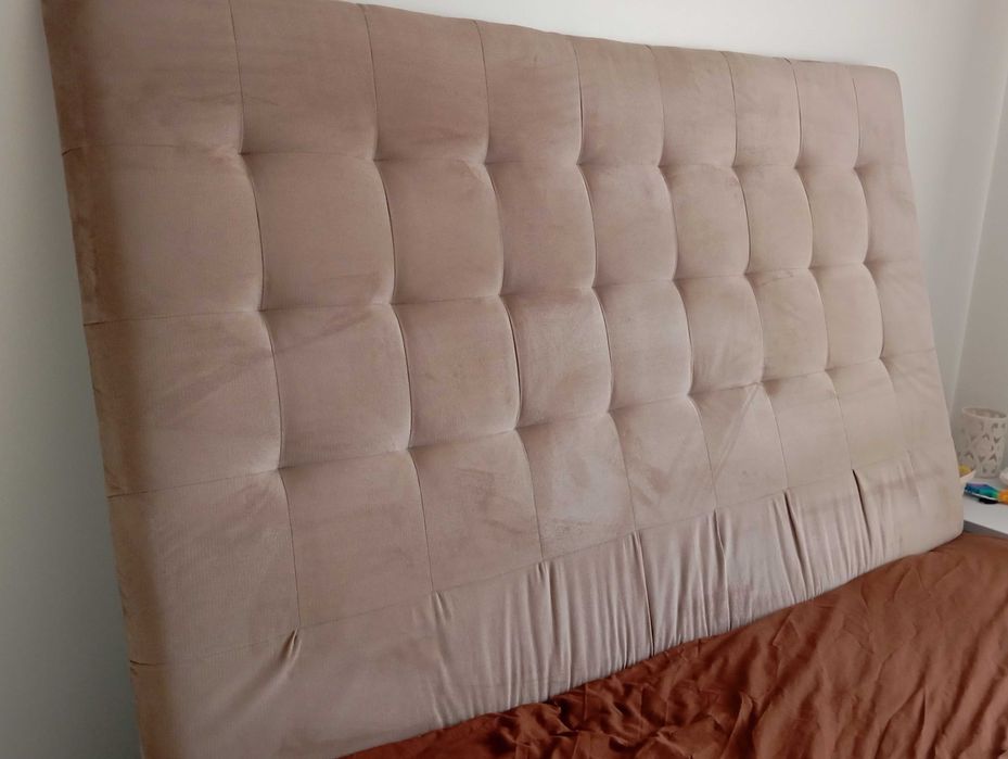 Cabeceira de cama estufada 180cm
