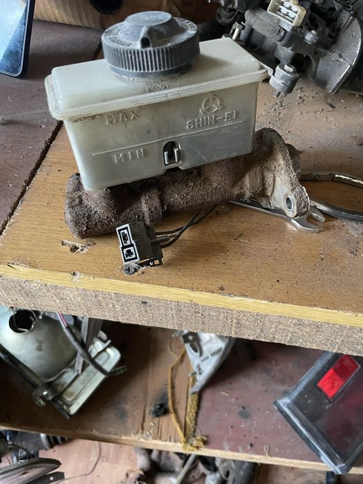 Продам вакуумный усилитель гтц главный тормозной Киа Мазда Хонда Нисса