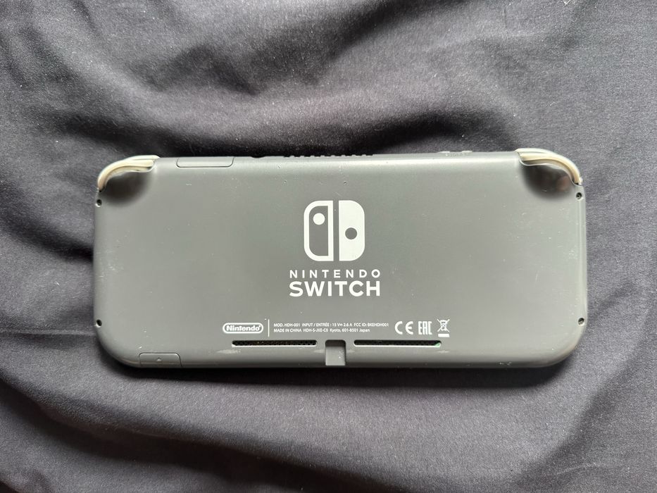 Nintendo switch lite