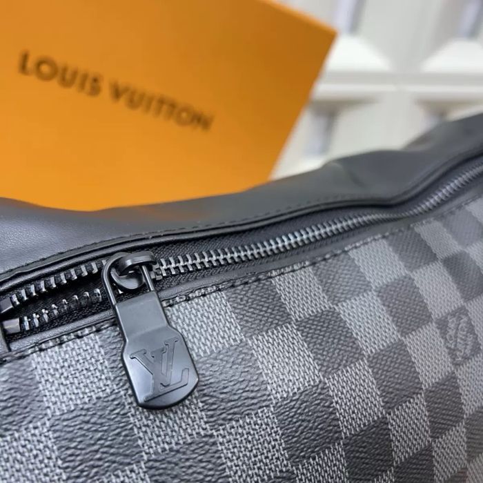 Сумка бананка Louis Vuitton Discovery Bumbag