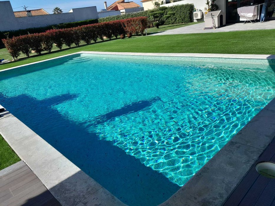 Manutenção e Limpeza de Piscinas