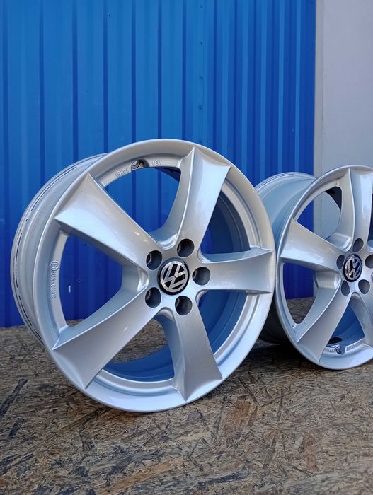 Felgi Aluminiowe 5x100 r16 ET47 Audi Skoda VW Dezent