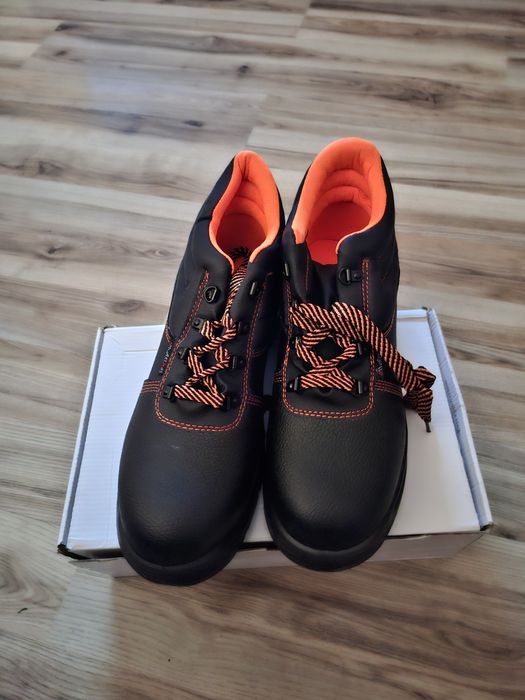 Buty robocze rozmiar 44