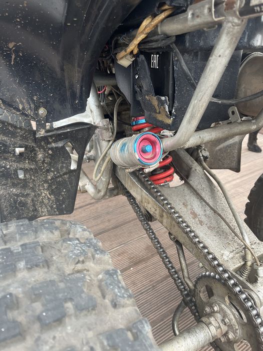 Moto 4  250t  em otimo estado  peneus novos na partr trazeira