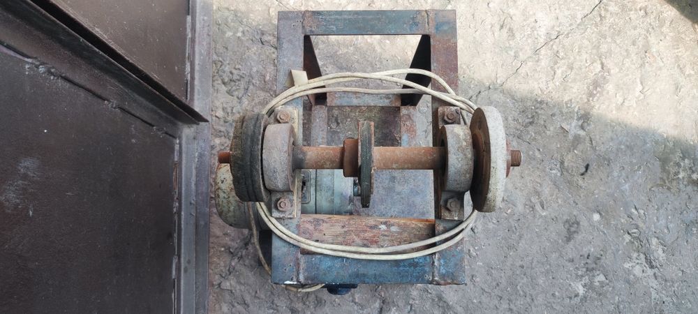 Продам точило наждак