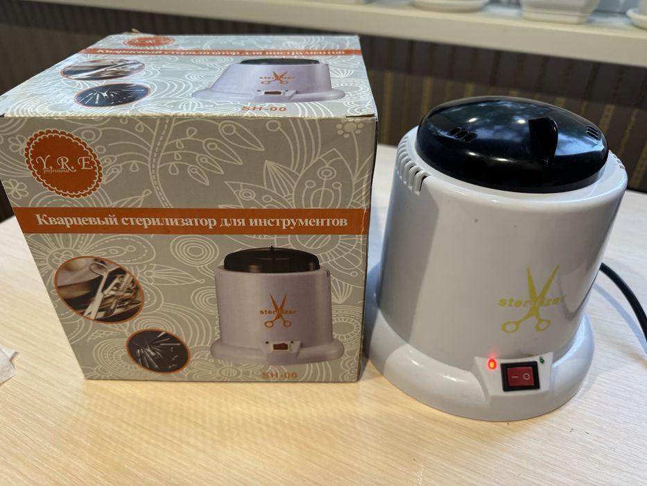 Манікюр: Кварцевий стерилізатор для інструментів