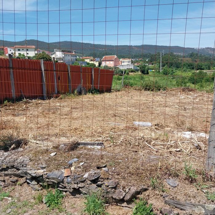 Terreno em Bustelo - Recarei