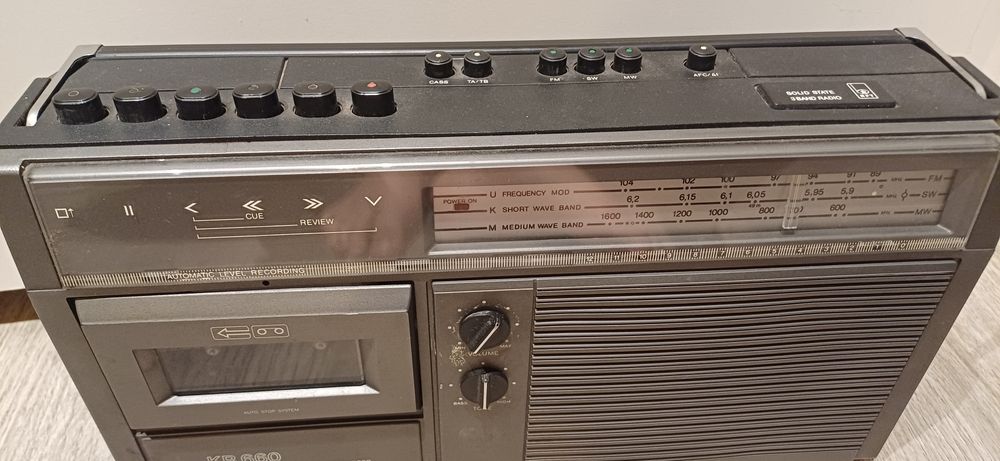RadioMagnetofon KR 660