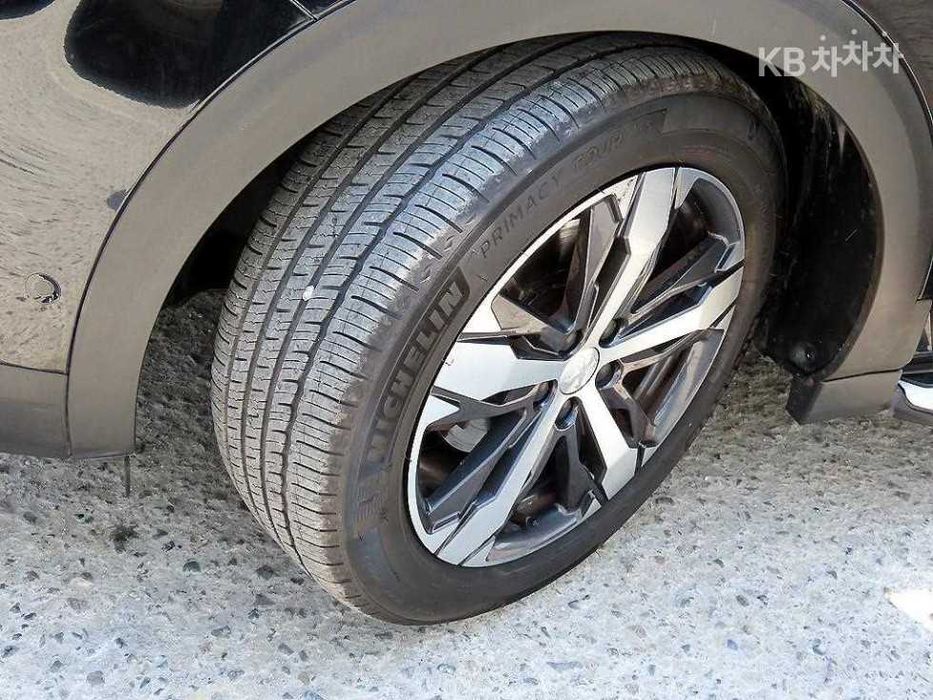 Peugeot 3008 Allure 1.5 BlueHDi 2019