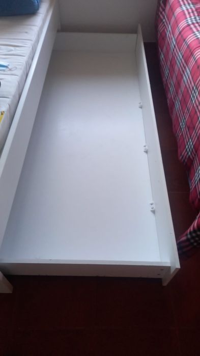 Cama solteiro com gavetão