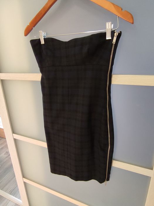 Платье Zara без бретелек, размер S