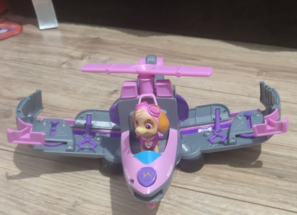 Helikopter Skye z psiego patrolu