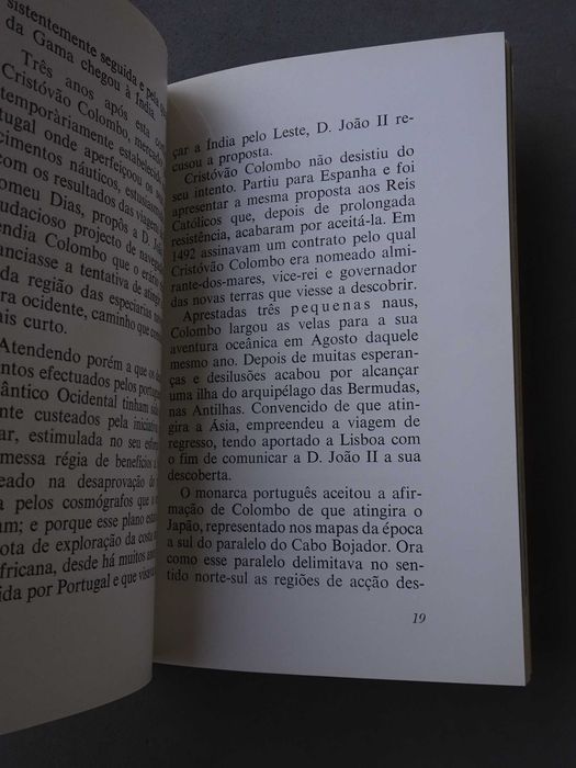 Livro Pedro Álvares Cabral - J. Estevão Pinto 1968