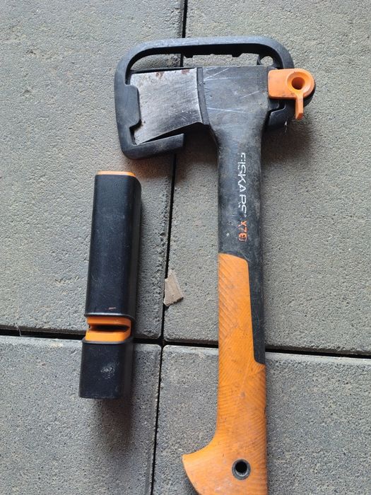 Fiskars X7 i ostrzałka XSharp