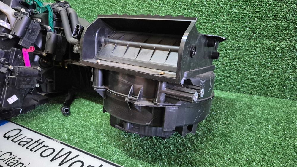 Caixa Sofagem Ar Condicionado Completa Original Audi A4 B6 B7 8E 2000 a 2008 Ref: 8E1.820005H
