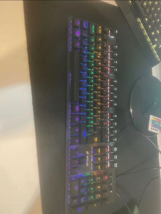 Teclado NPLAY com suporte para pulso
