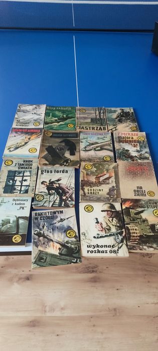 Książki z tygrysem 38szt