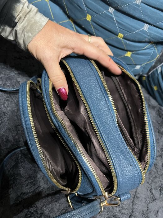 Listonoszka pojemna niebieska