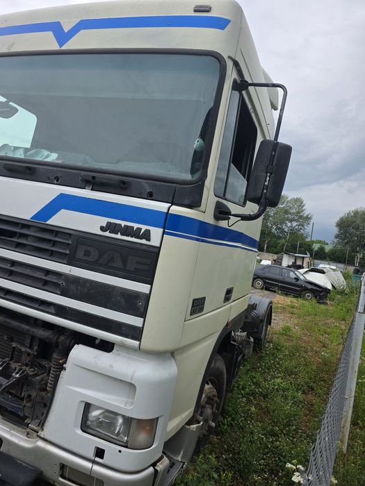 Кабіна решітка фари двері окуляри диски підвіска радіатори інтеркулер Даф xf95 спойлер стопи сідло міст Daf  іксф иксф