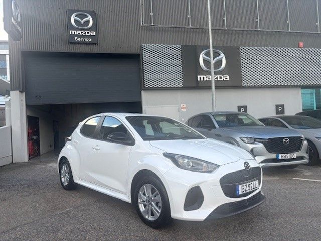 Mazda 2.0 1.5 L Hybrid VVT-i Centre-Line
