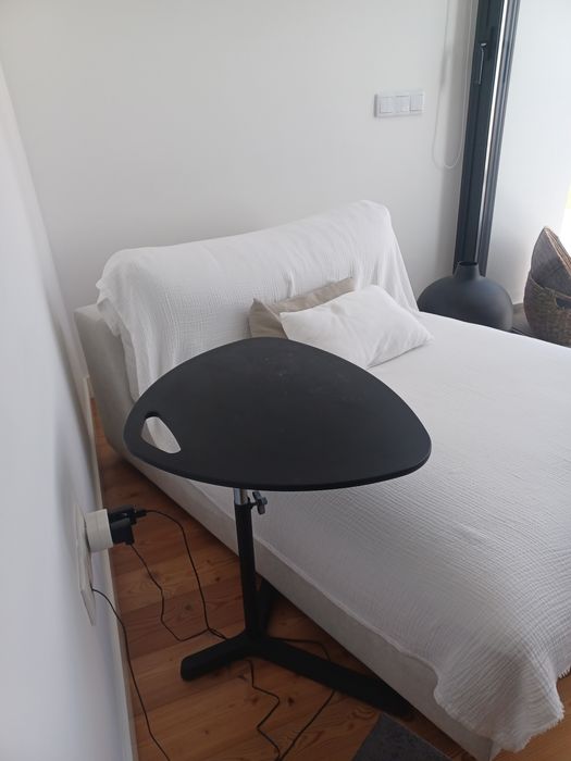 Mesa de apoio usada