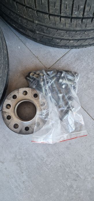 Forzza Collection 19” przód 8.5J tył 9.5JET3