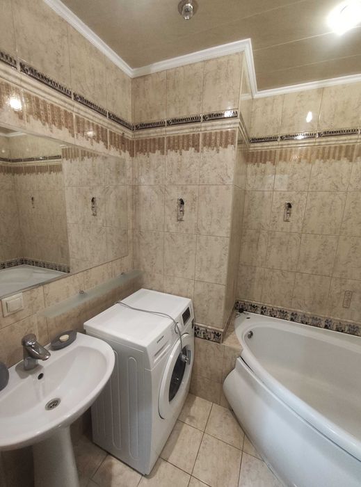 Оренда 2 кім. квартири з ремонтом, вул. Пасічна 58