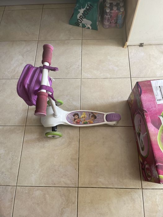 Продам  самокат для девочки Дисней