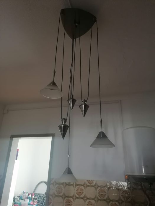 Candeeiro com contrapesos