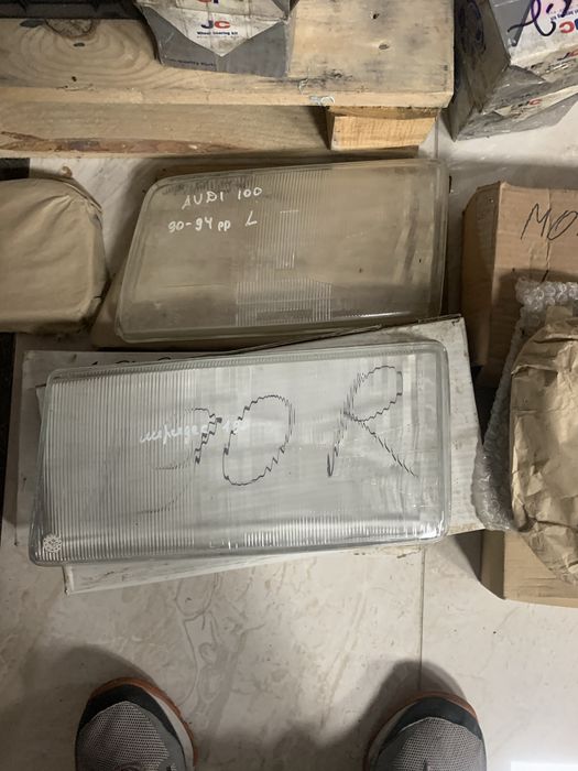 Прожам скло передніх фар вольксфоген джетта