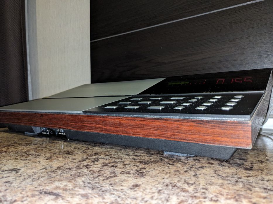 Продам Bang & Olufsen BeoCord 8004