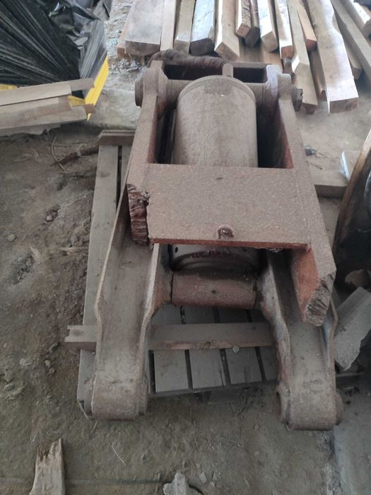 Macaco tesoura báscula