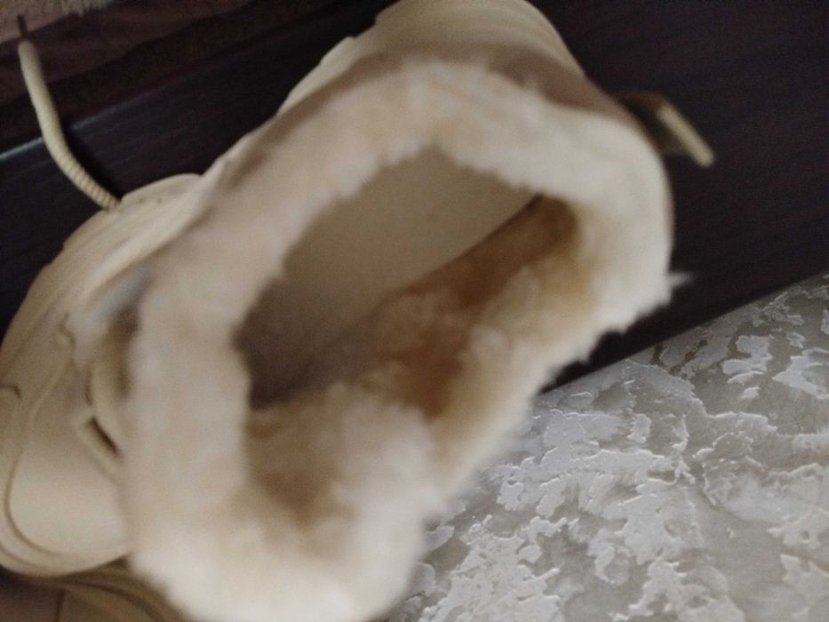 Жіночі Кросівки зимові