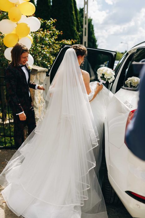 Suknia ślubna typu Princessa