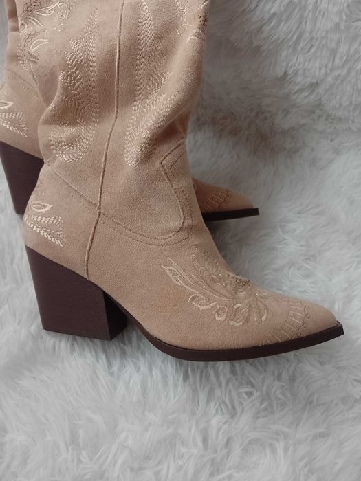 (39/40) Będzie, bogato zdobione haftem Kozaki kowbojki , NOWE