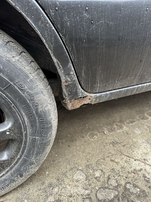 Вольво s40 під відновлення або на запчастини(по кусках не продається)