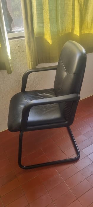Cadeira escritório preta
