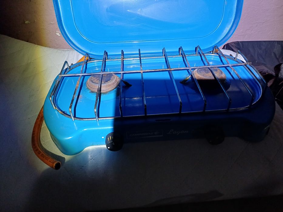 Płytka kuchenka do kempingu na dzialkę