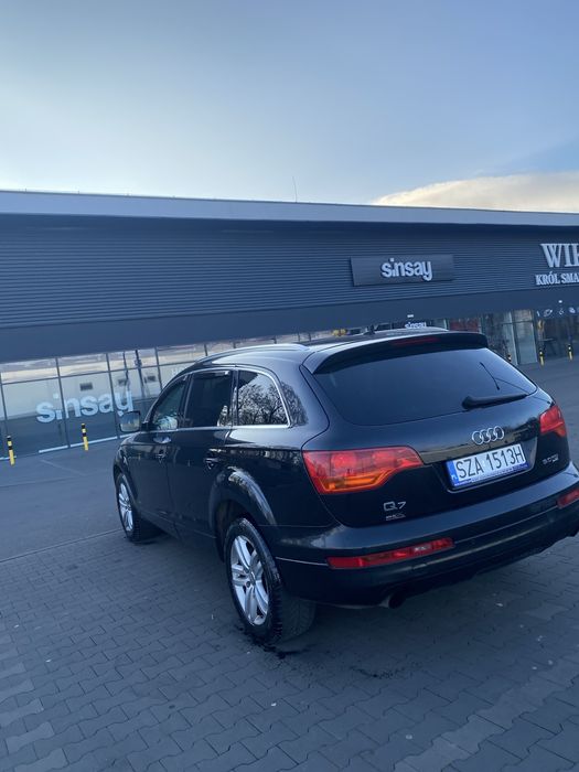 Audi Q7 w super stanie