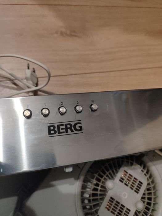 Okap podszafkowy BERG