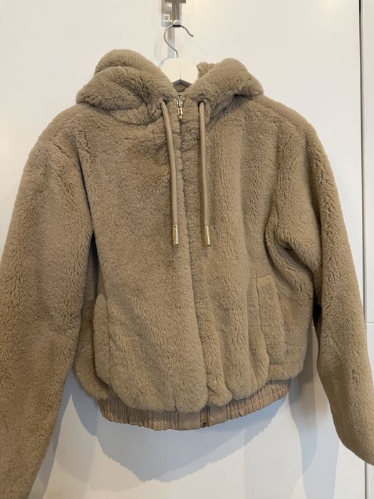 Шубка Zara , не носилась . Розмір xs .