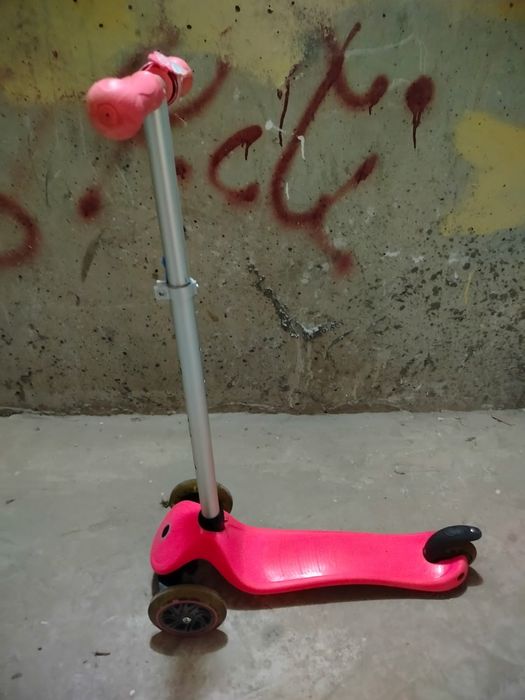 Hulajnoga dziewczeca różowa